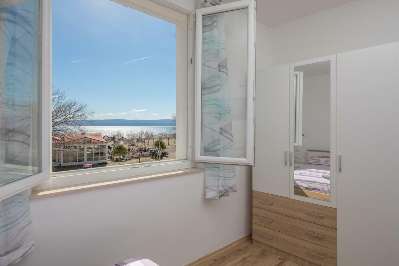 Sandy Beach Apartment 오미스 외부 사진