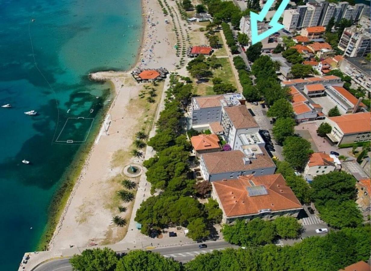 Sandy Beach Apartment 오미스 외부 사진